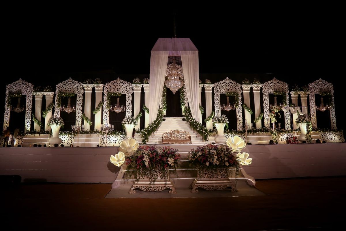 Grand indoor flower chandelier wedding