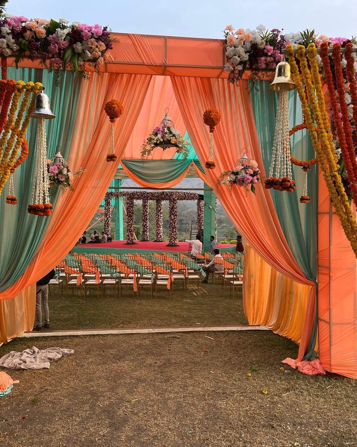 Heritage fort style wedding entrance